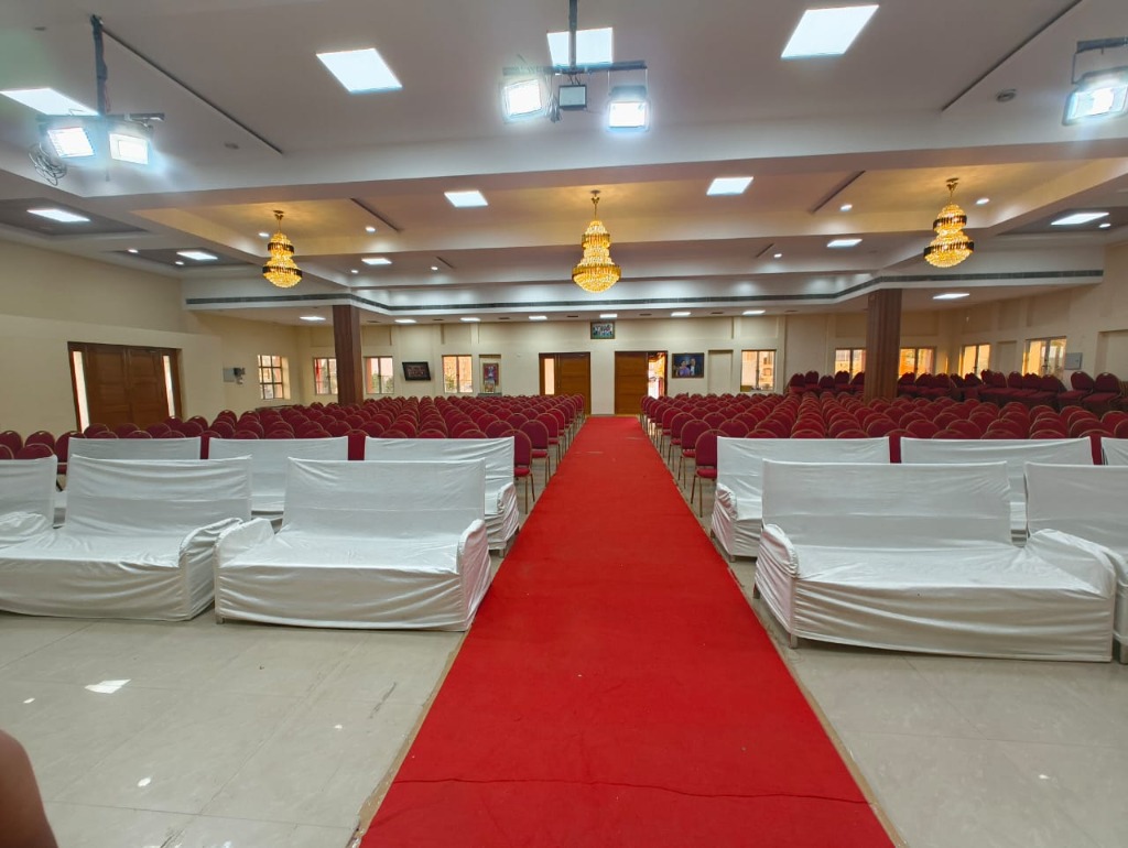 Red Carpet Aisle